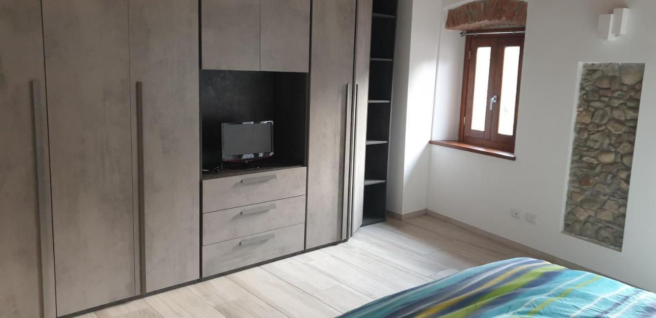 Travedona Casa Del Lago מראה חיצוני תמונה