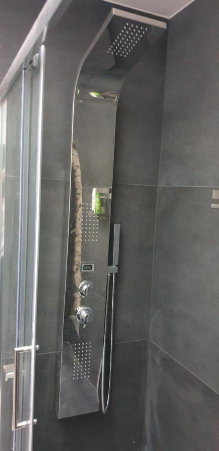 Travedona Casa Del Lago מראה חיצוני תמונה
